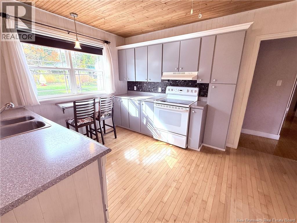 841 Main Street, Woodstock, New Brunswick  E7M 2G5 - Photo 12 - NB149113