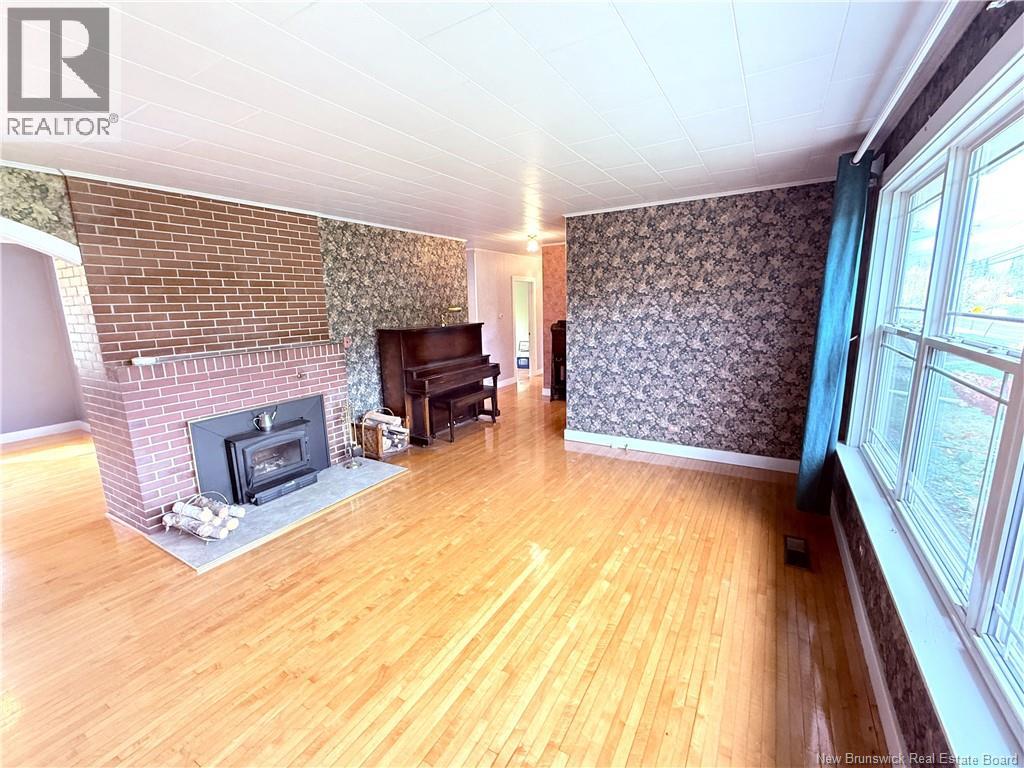 841 Main Street, Woodstock, New Brunswick  E7M 2G5 - Photo 17 - NB149113