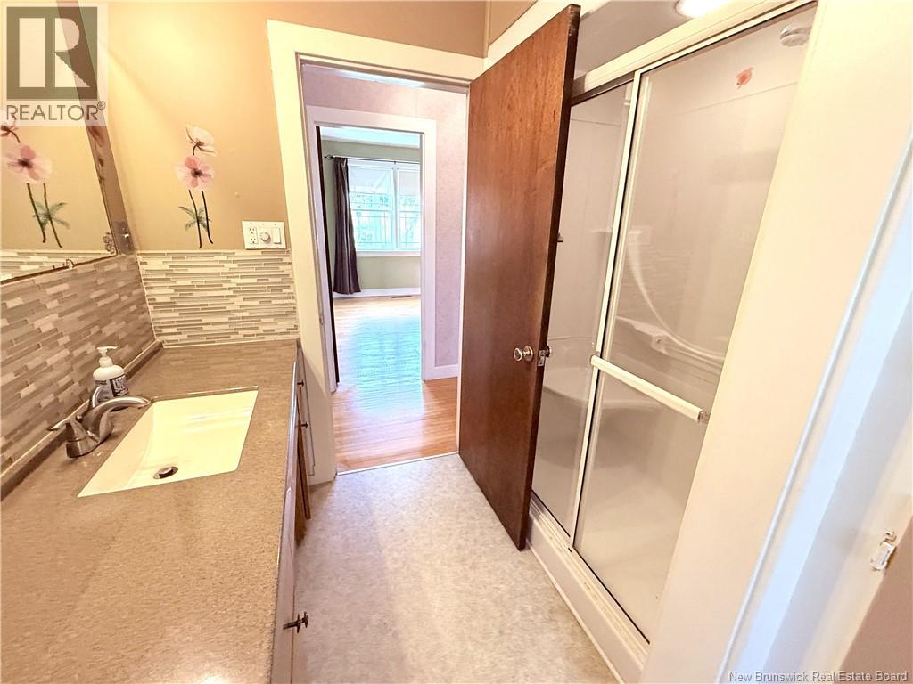 841 Main Street, Woodstock, New Brunswick  E7M 2G5 - Photo 22 - NB149113