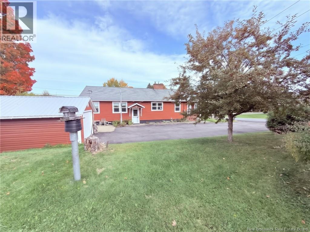 841 Main Street, Woodstock, New Brunswick  E7M 2G5 - Photo 31 - NB149113
