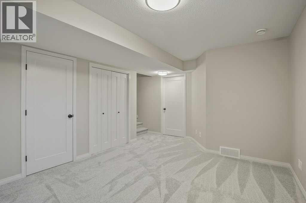 1 Coventry Close