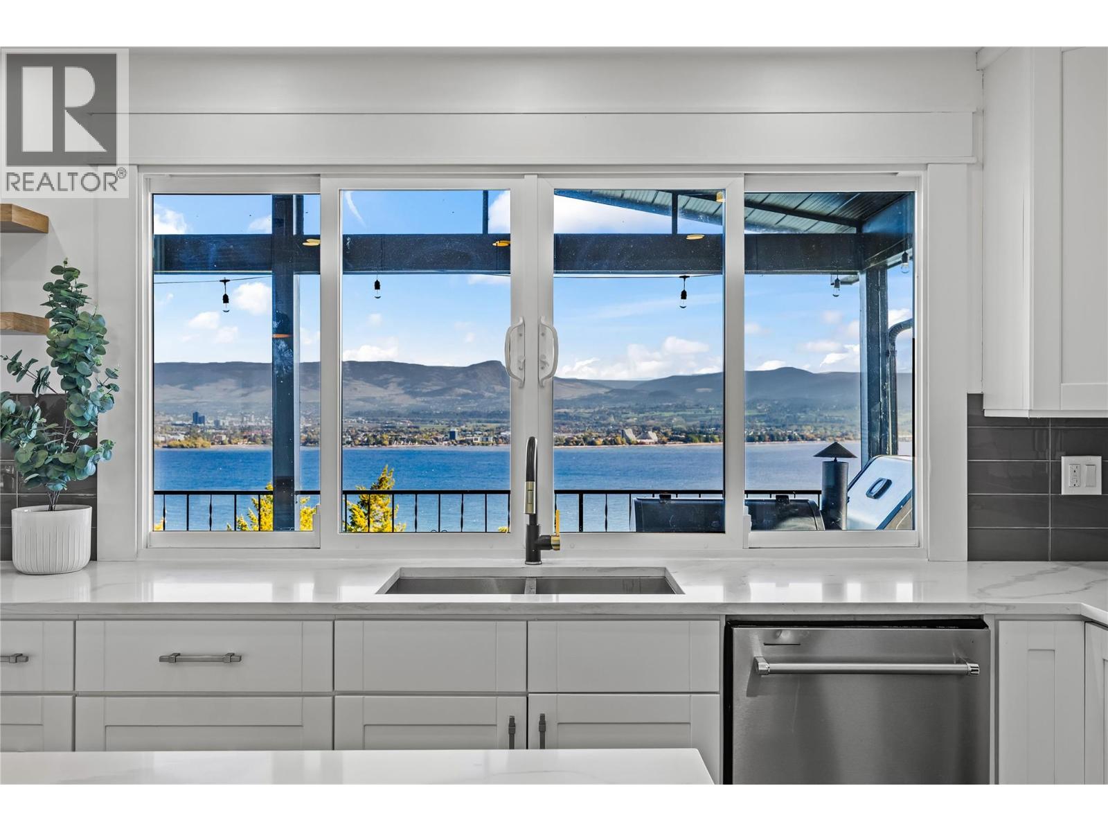2751 Lakeview Road, West Kelowna, British Columbia  V1Z 1Y5 - Photo 9 - 10402822