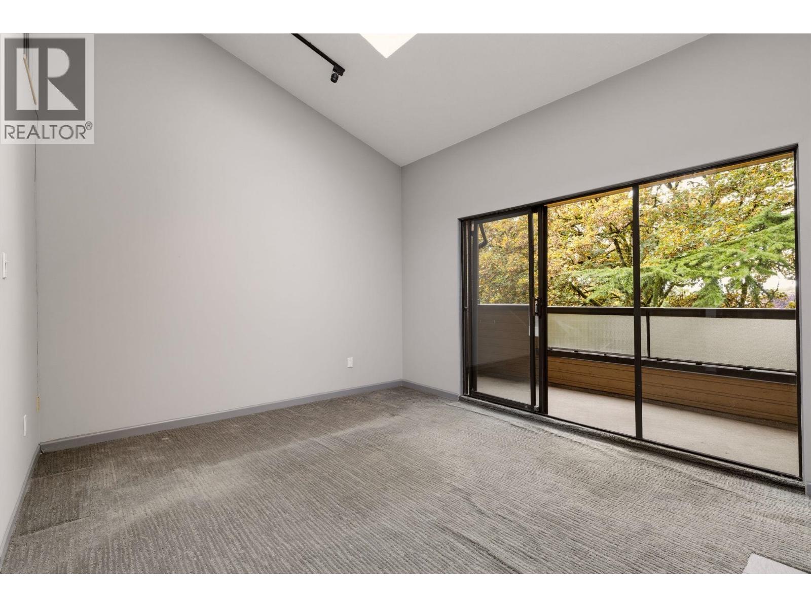 301 1930 W 3rd Avenue, Vancouver, British Columbia  V6J 1L1 - Photo 2 - R3172826