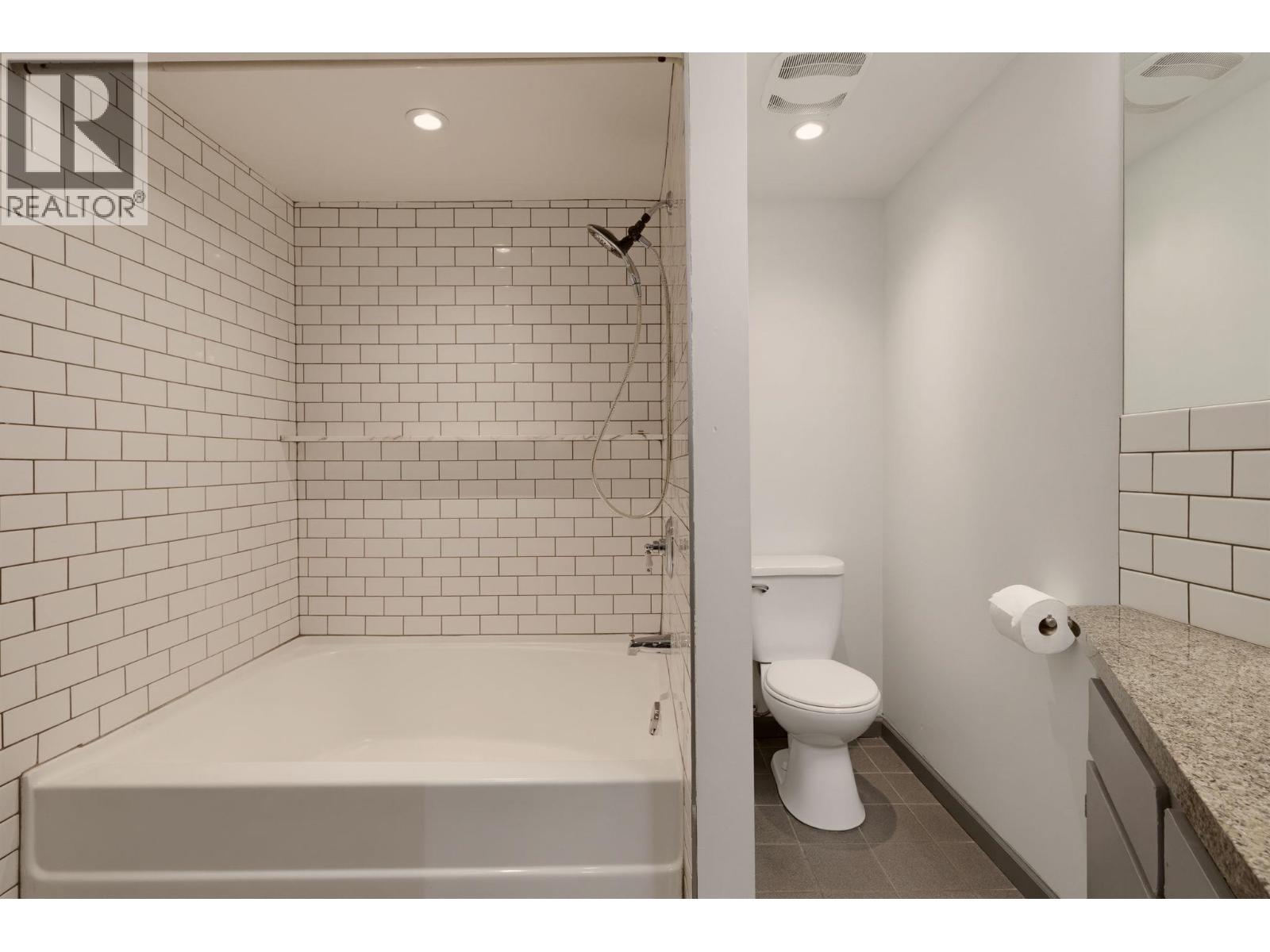 301 1930 W 3rd Avenue, Vancouver, British Columbia  V6J 1L1 - Photo 23 - R3172826