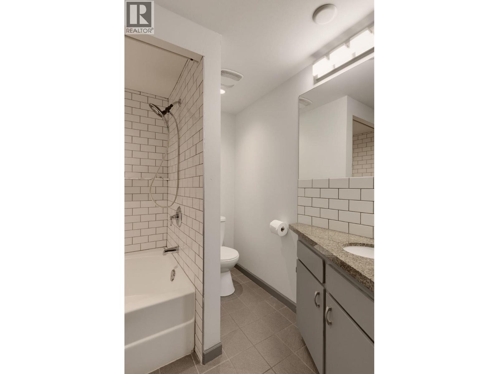 301 1930 W 3rd Avenue, Vancouver, British Columbia  V6J 1L1 - Photo 27 - R3172826