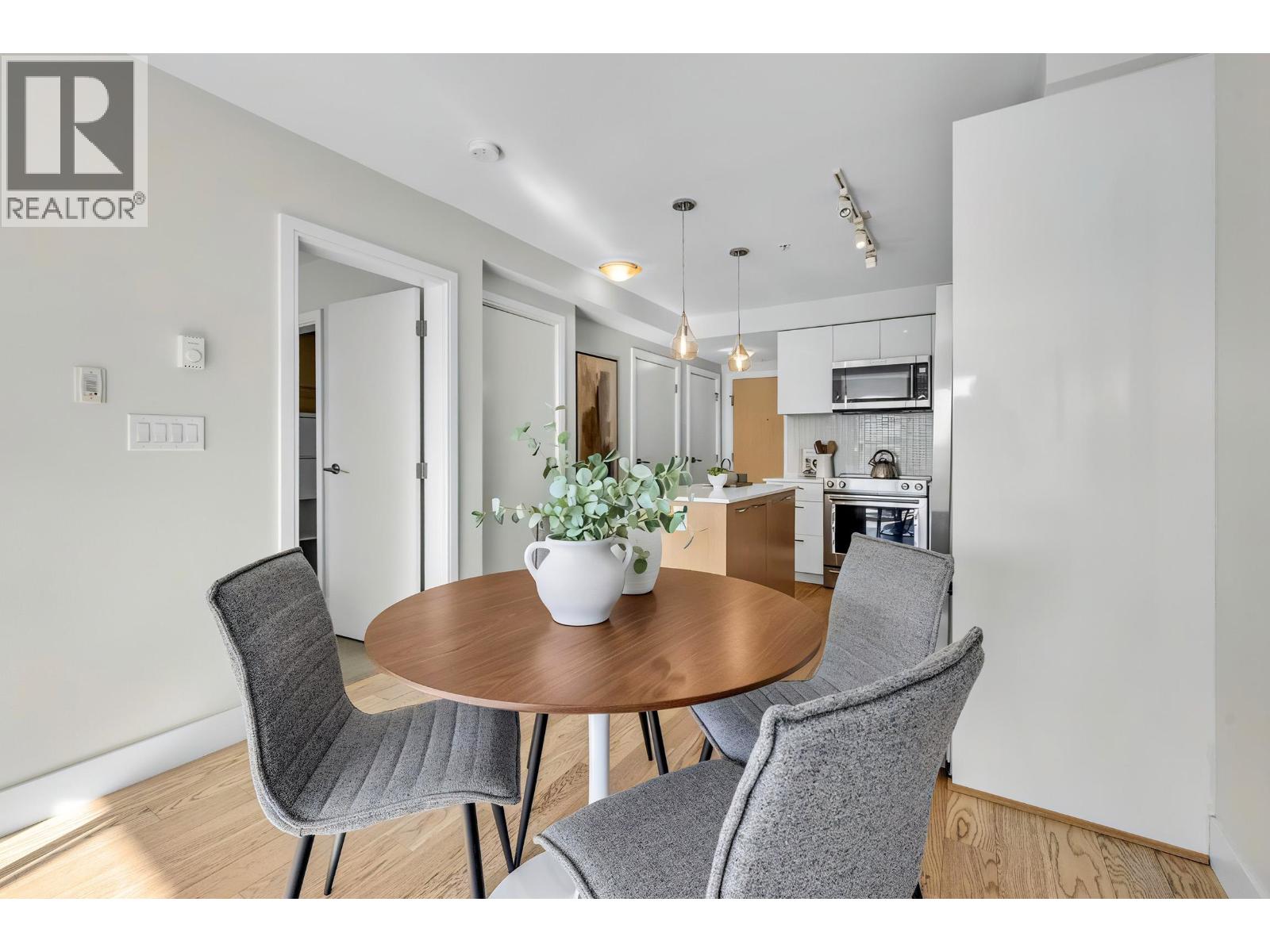 403 233 Kingsway, Vancouver, British Columbia  V5T 3J5 - Photo 8 - R3172834