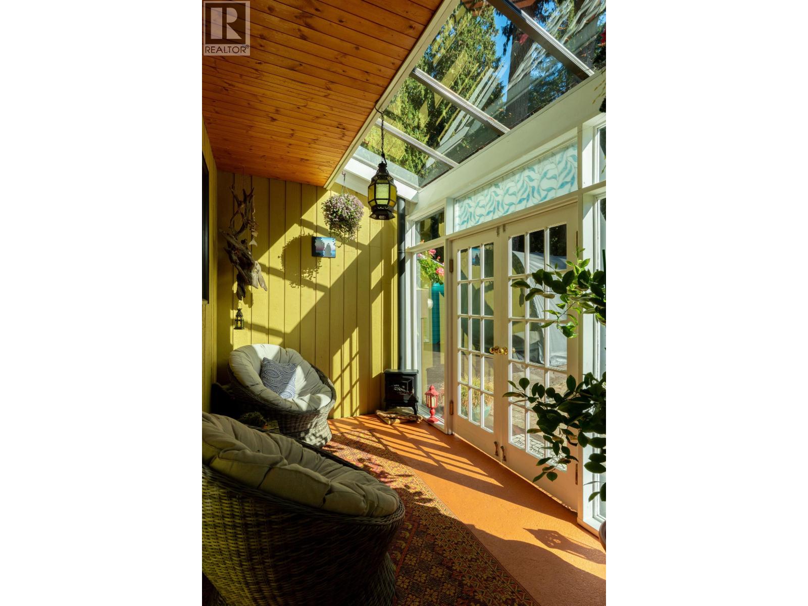 1540 Tunstall Boulevard, Bowen Island, British Columbia  V0N 1G2 - Photo 3 - R3172840
