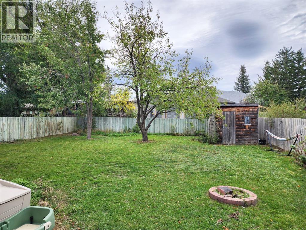 19 Willow Road W