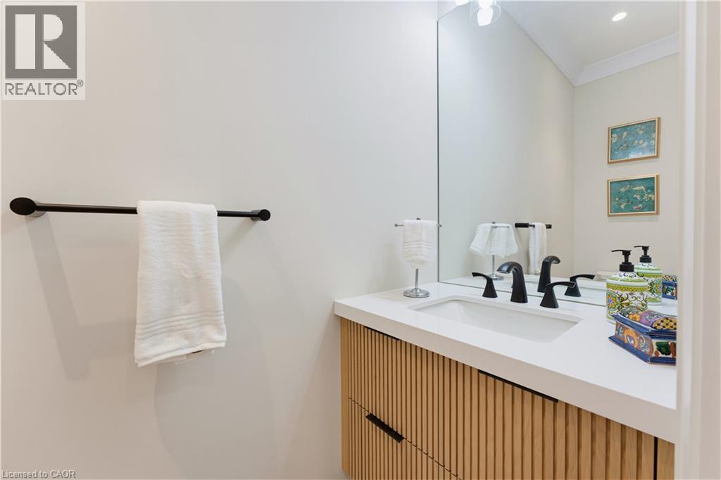 283 Otterbein Road, Kitchener, Ontario N2B 0A7 - Photo 14 - 40869002