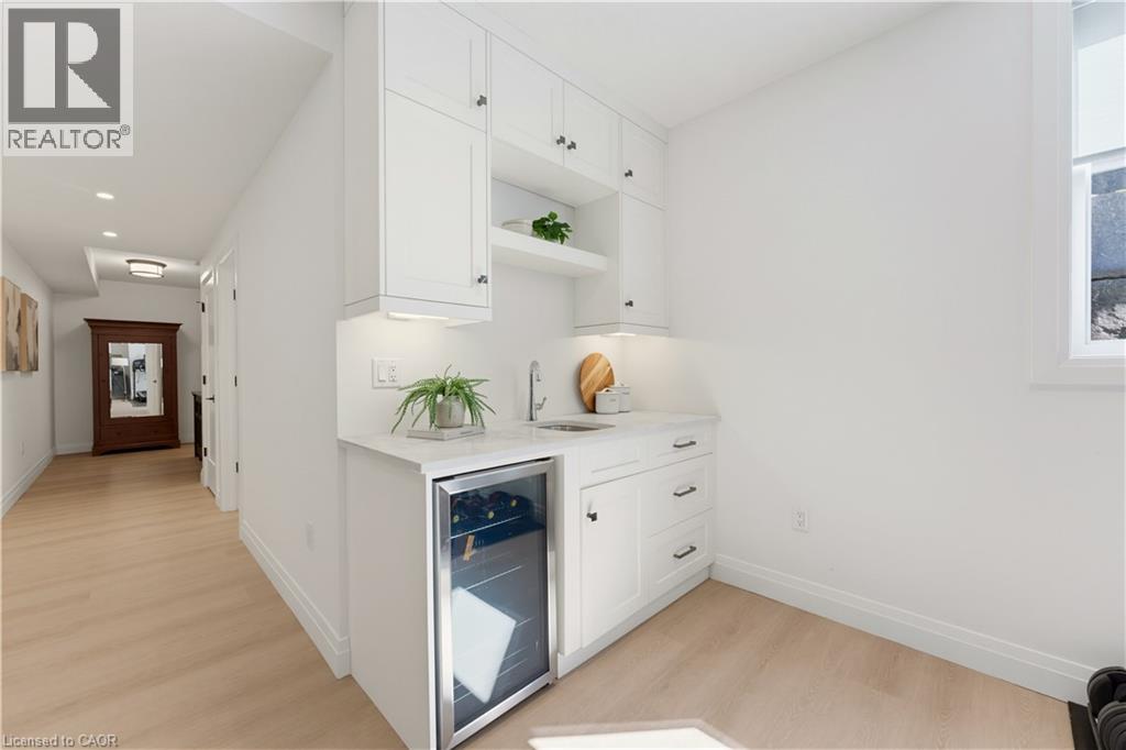 283 Otterbein Road, Kitchener, Ontario N2B 0A7 - Photo 31 - 40869002