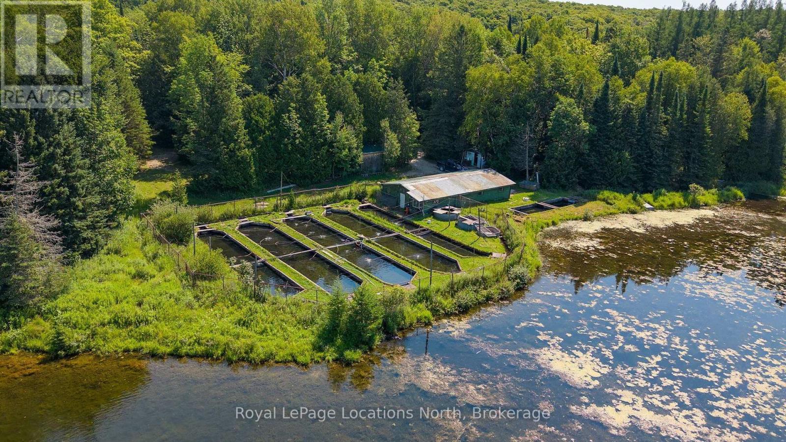548037 3RD SIDE ROAD, Blue Mountains, Ontario