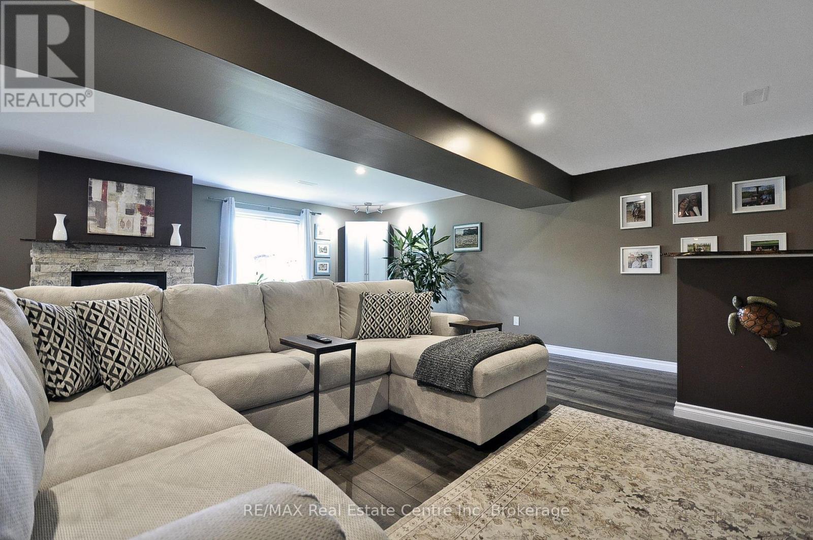 318 Fairway Road, Woodstock, Ontario  N4T 0A4 - Photo 32 - X13868186