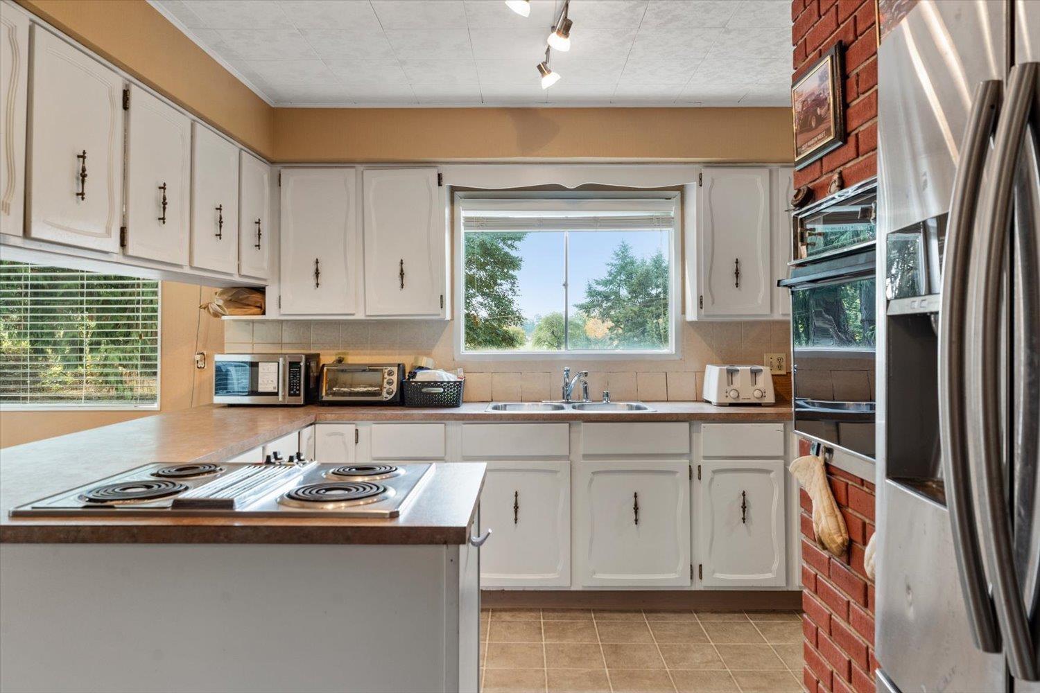 42111 RATZLAFF ROAD|Yarrow