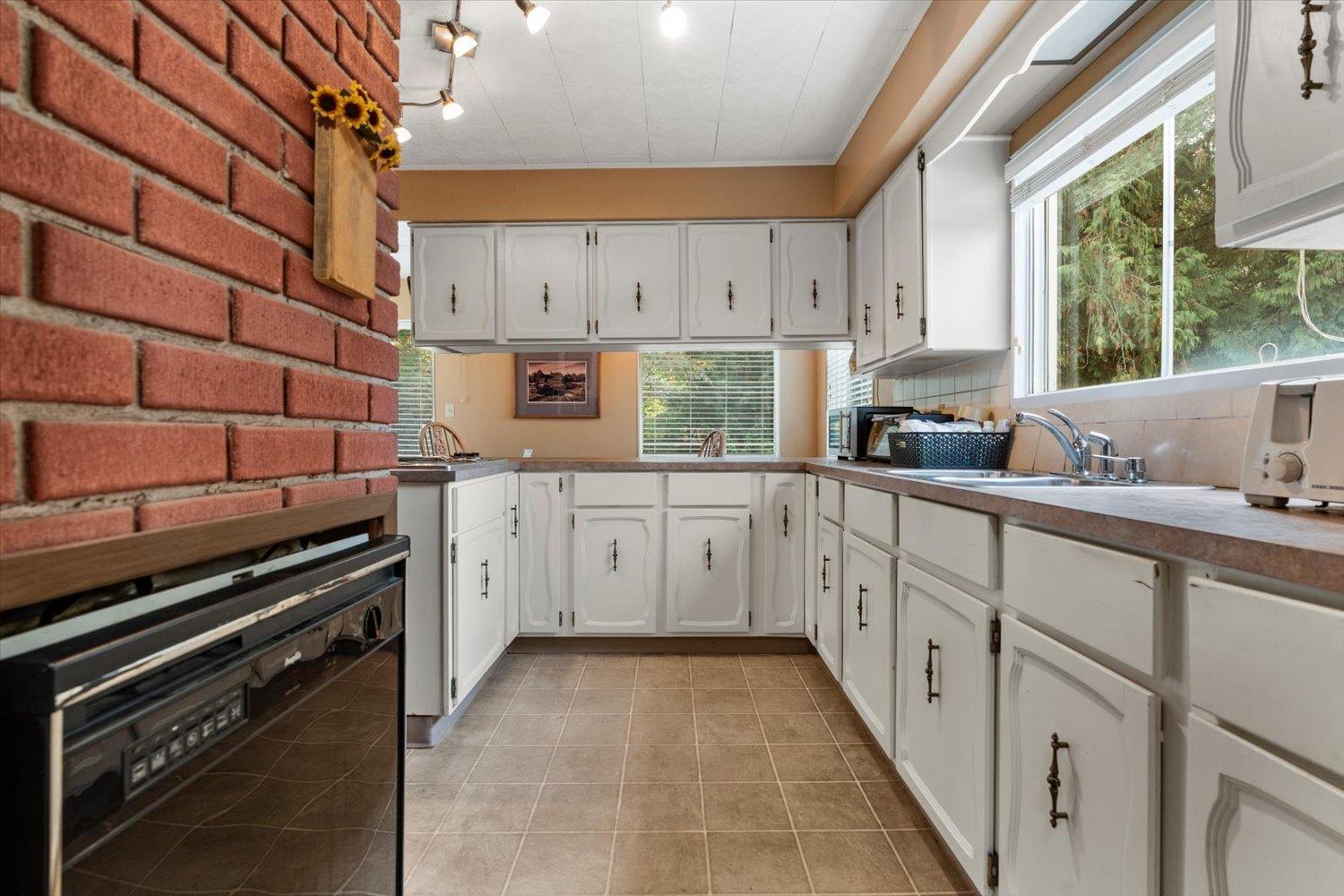 42111 RATZLAFF ROAD|Yarrow