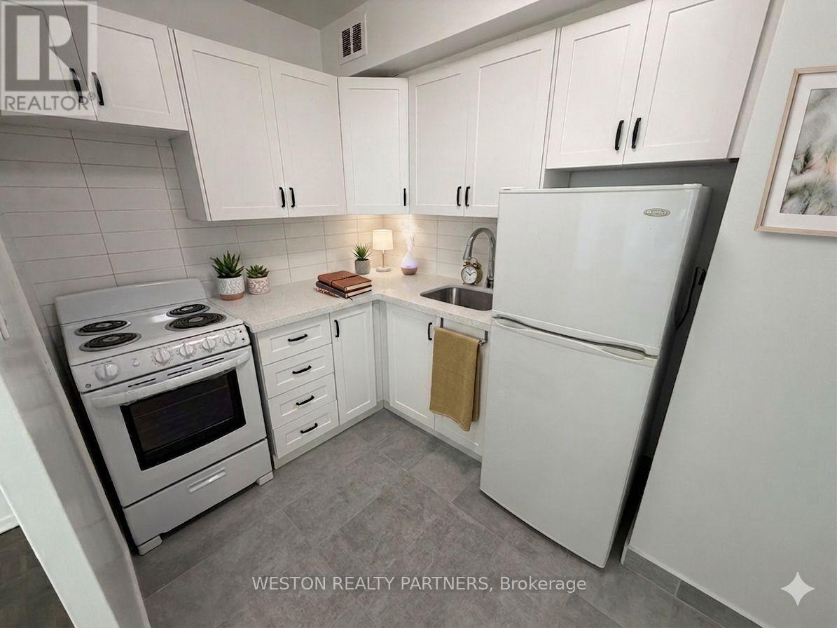 202 - 171 Erskine Avenue, Toronto, Ontario  M4P 2L6 - Photo 3 - C13868160