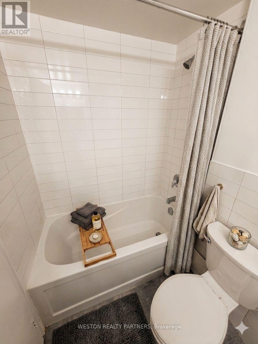 202 - 171 Erskine Avenue, Toronto, Ontario  M4P 2L6 - Photo 5 - C13868160