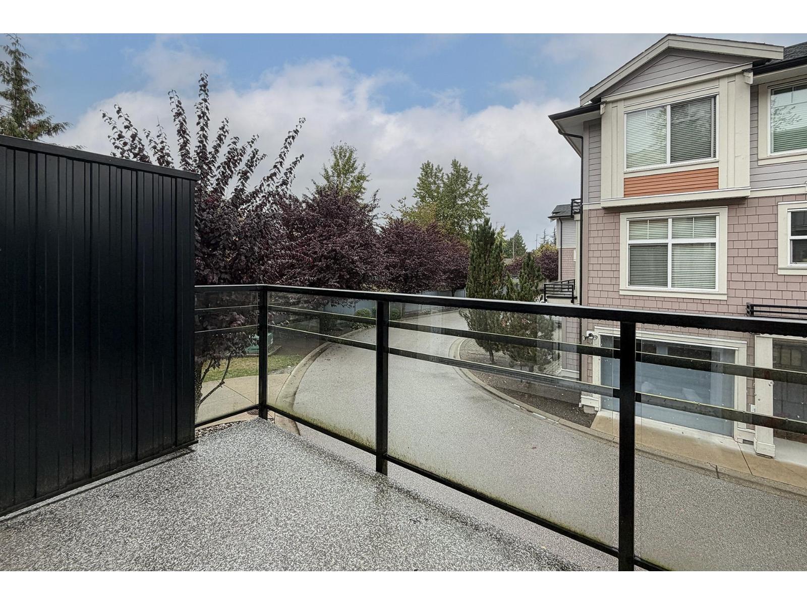 27 14660 105a Avenue, Surrey, British Columbia  V3R 5X9 - Photo 11 - R3172867