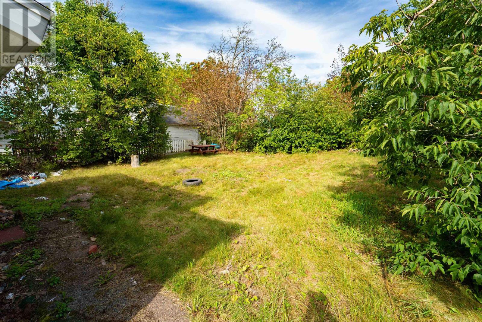 24 Pleasant Street, Springhill, Nova Scotia  B0M 1X0 - Photo 7 - 202625251