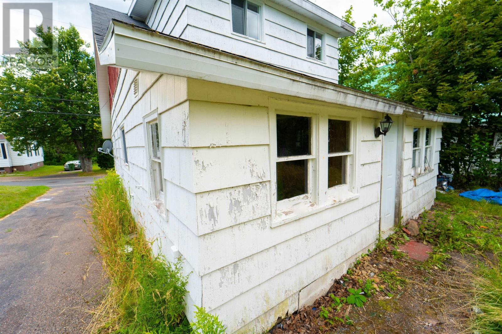 24 Pleasant Street, Springhill, Nova Scotia  B0M 1X0 - Photo 8 - 202625251