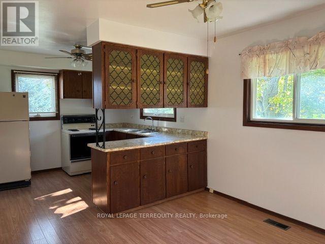 320 Myrtle Road E, Whitby, Ontario  L1H 7K4 - Photo 7 - E13868084