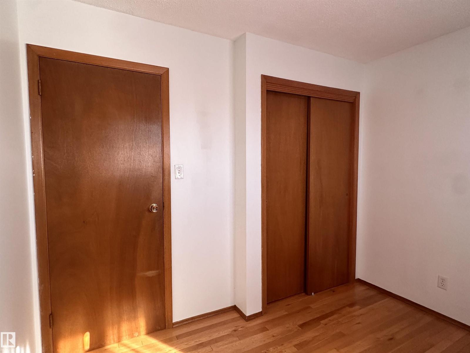 10647 106 ST