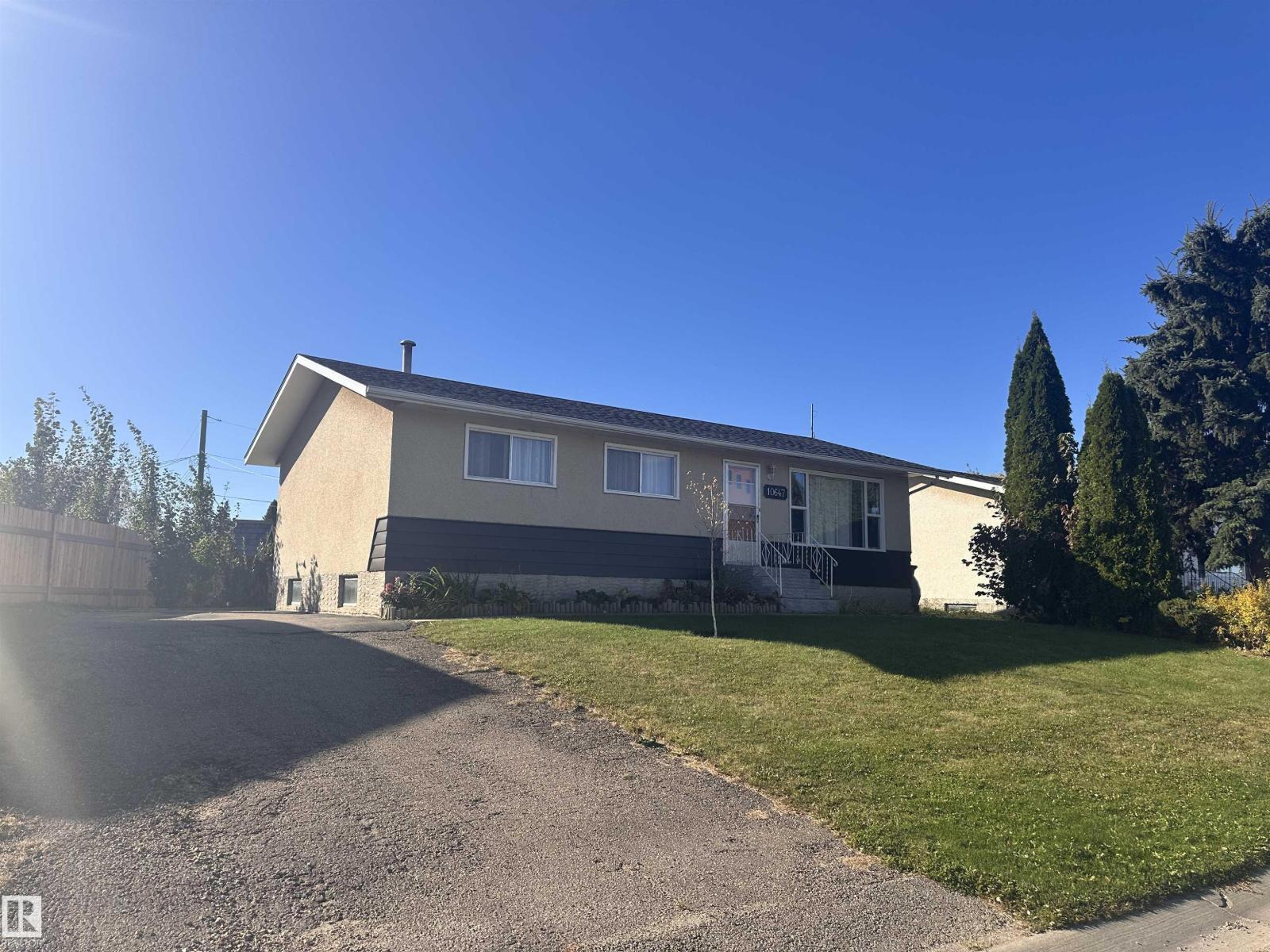 10647 106 ST