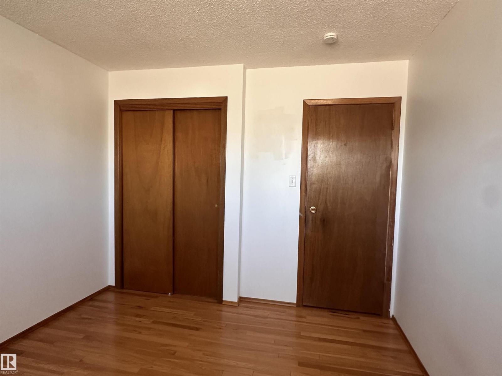 10647 106 ST