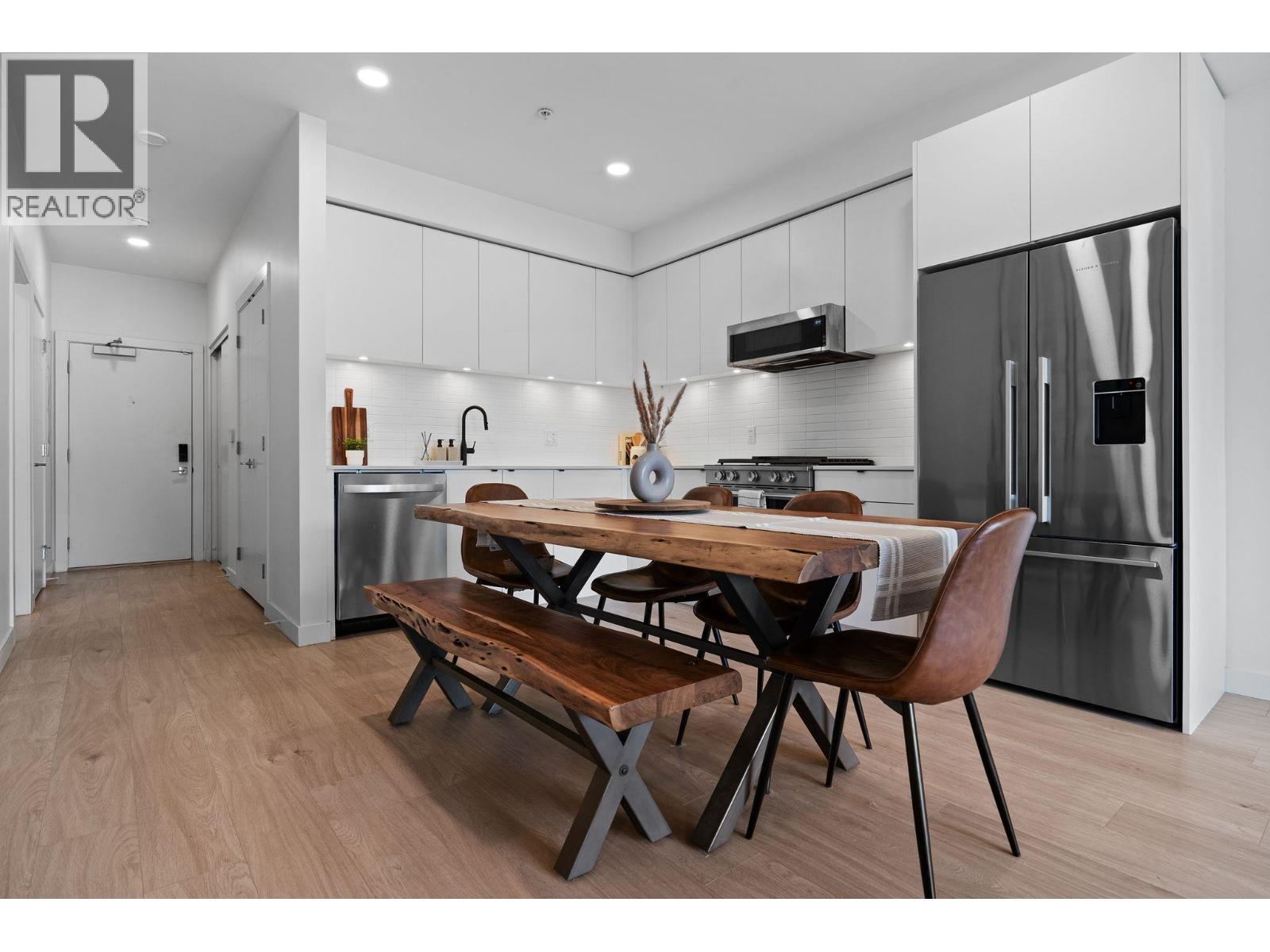 204 2345 Rindall Avenue, Port Coquitlam, British Columbia  V3C 0T1 - Photo 6 - R3172847
