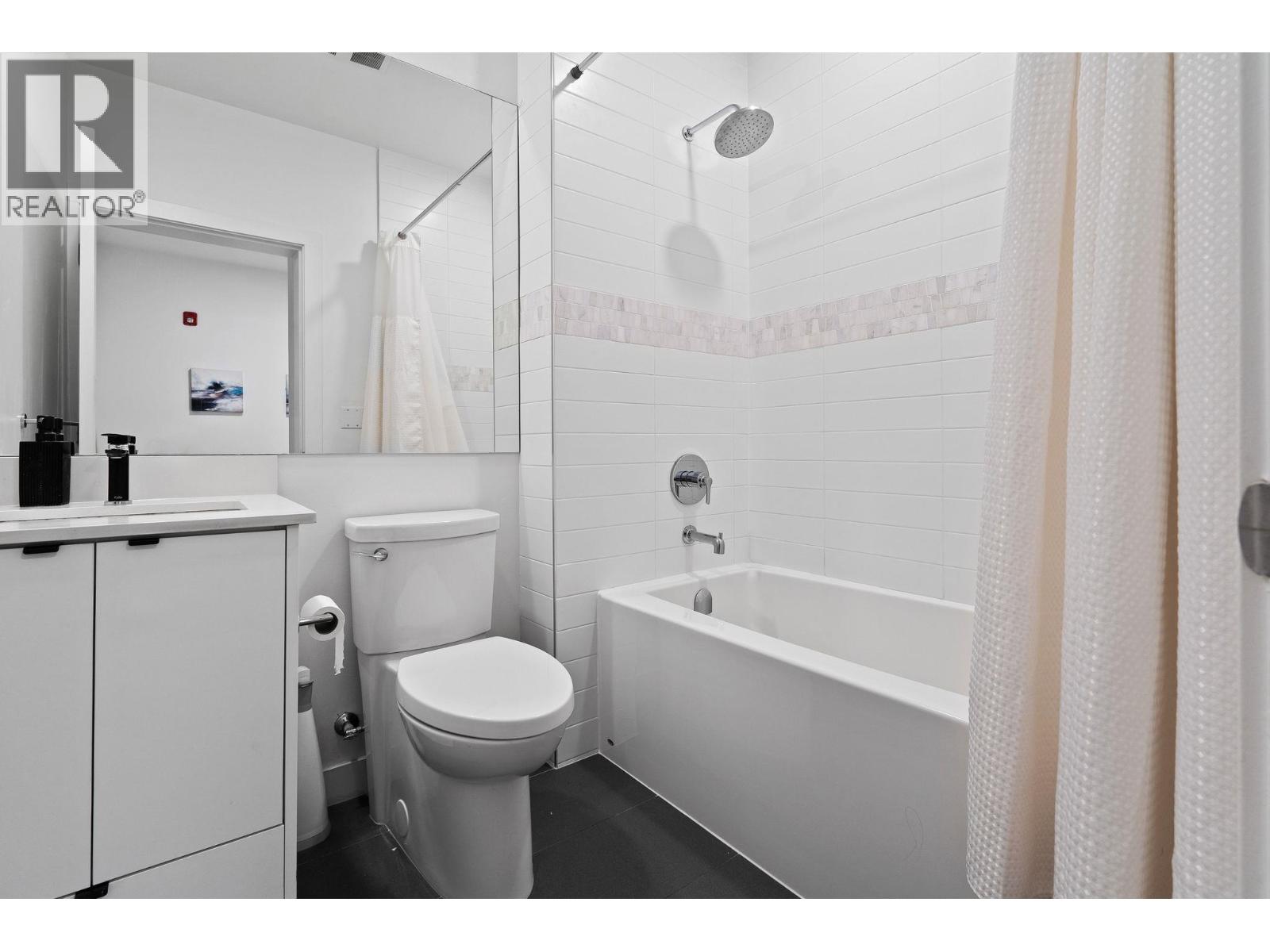 204 2345 Rindall Avenue, Port Coquitlam, British Columbia  V3C 0T1 - Photo 26 - R3172847