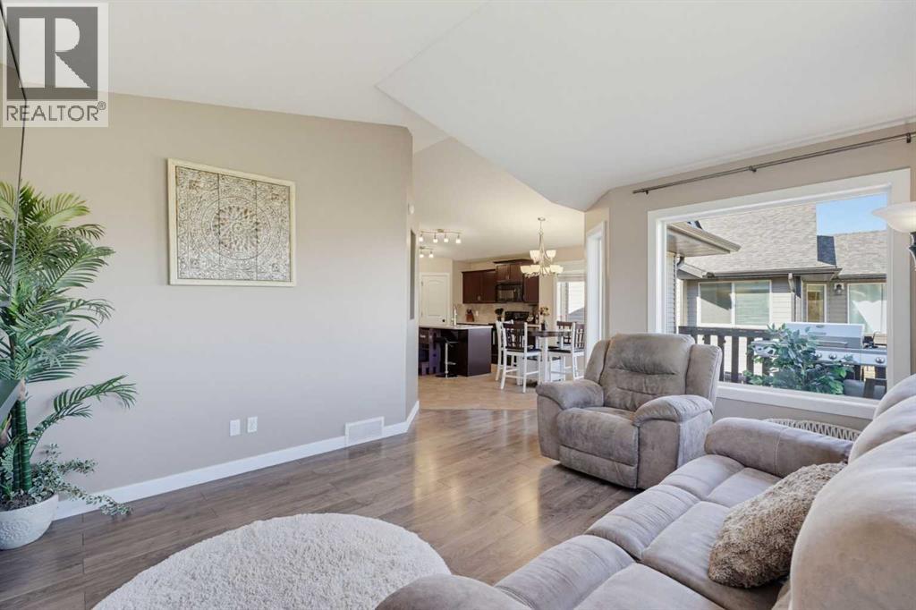 5256 48 Street Close