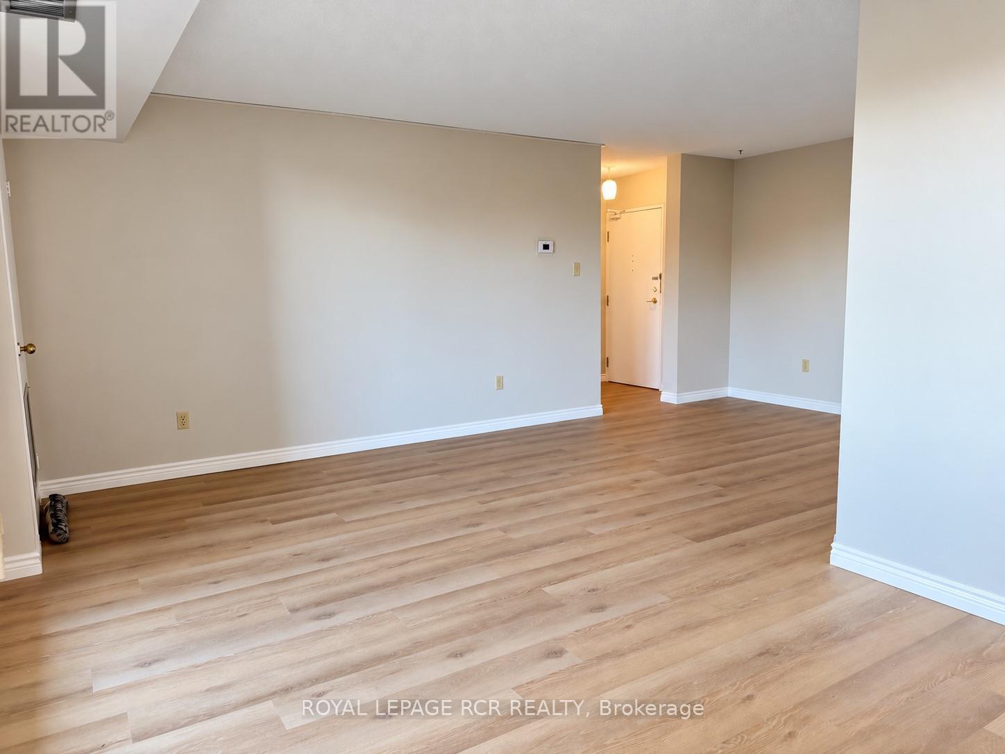 300 - 8 Fead Street, Orangeville, Ontario  L9W 3X4 - Photo 8 - W13861800