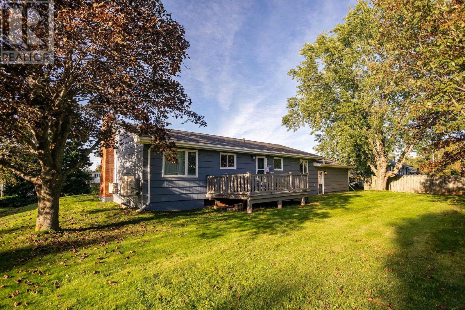 3 Ferguson Avenue, Stratford, Prince Edward Island  C1B 1B6 - Photo 37 - 202625278