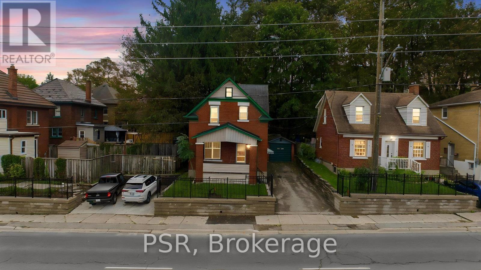 381 VICTORIA STREET N, Kitchener, Ontario