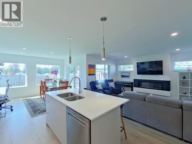 7295 EDGEHILL CRESCENT
