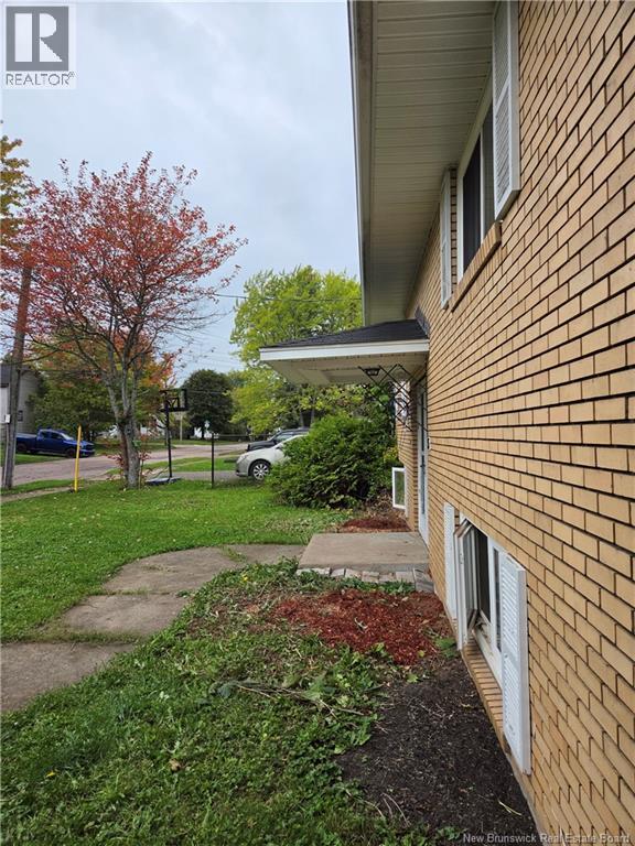 15 Willett Street, Moncton, New Brunswick  E1C 8A2 - Photo 5 - NB149024