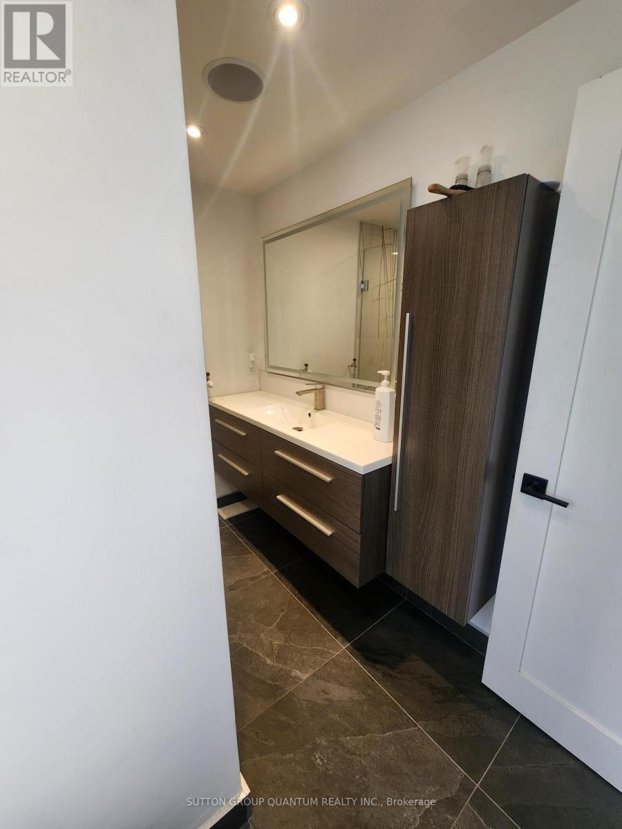 940 First Street, Mississauga, Ontario  L5E 1A8 - Photo 6 - W13864870