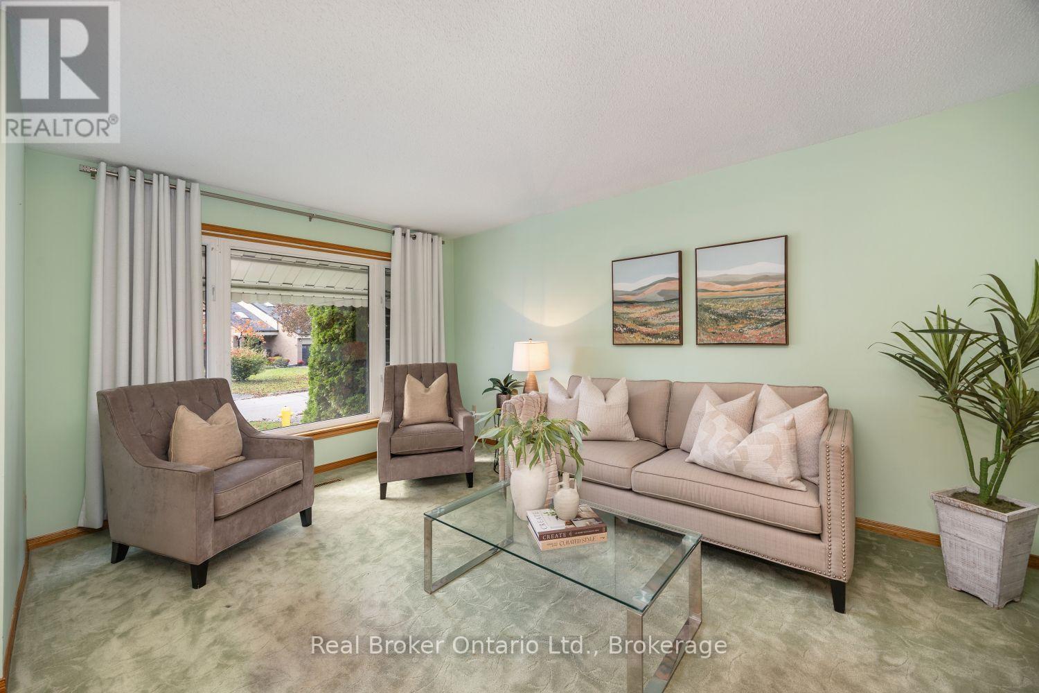 919 Exeter Street, Oshawa, Ontario  L1G 6R9 - Photo 6 - E13868334