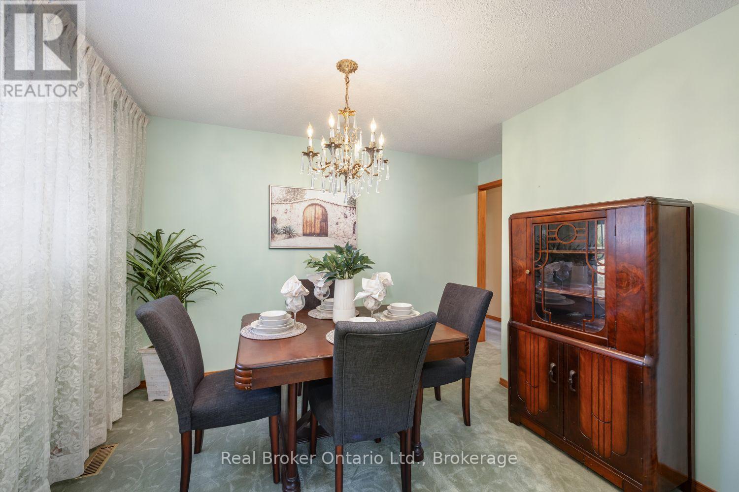 919 Exeter Street, Oshawa, Ontario  L1G 6R9 - Photo 9 - E13868334