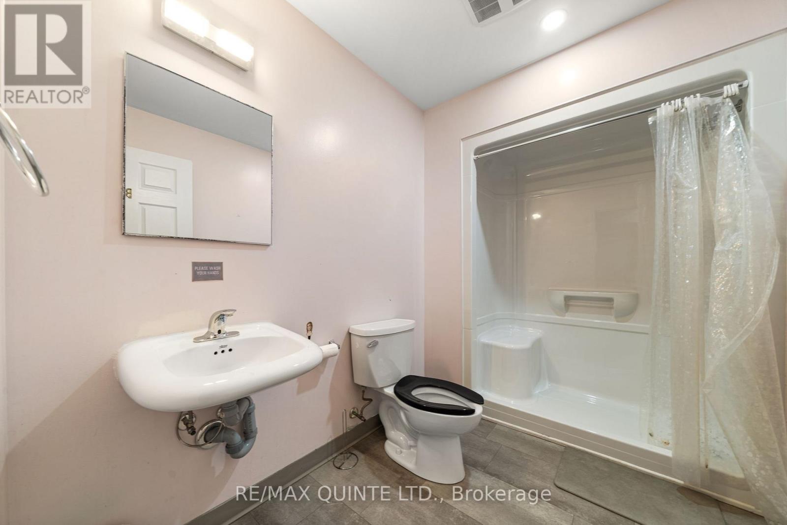 72 Orchard Drive, Belleville, Ontario  K8P 2K7 - Photo 11 - X13868356