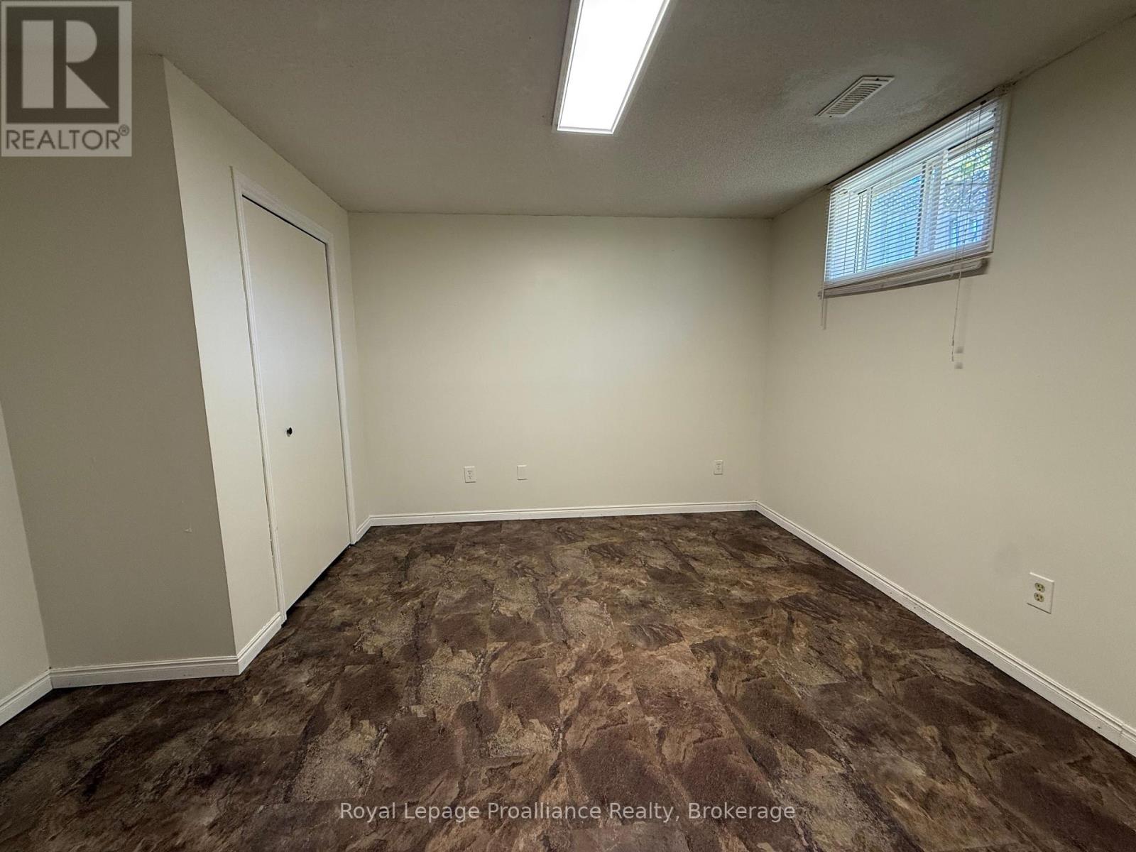Lower Unit - 939 Dainard Drive, Peterborough, Ontario  K9K 2A7 - Photo 6 - X13868360