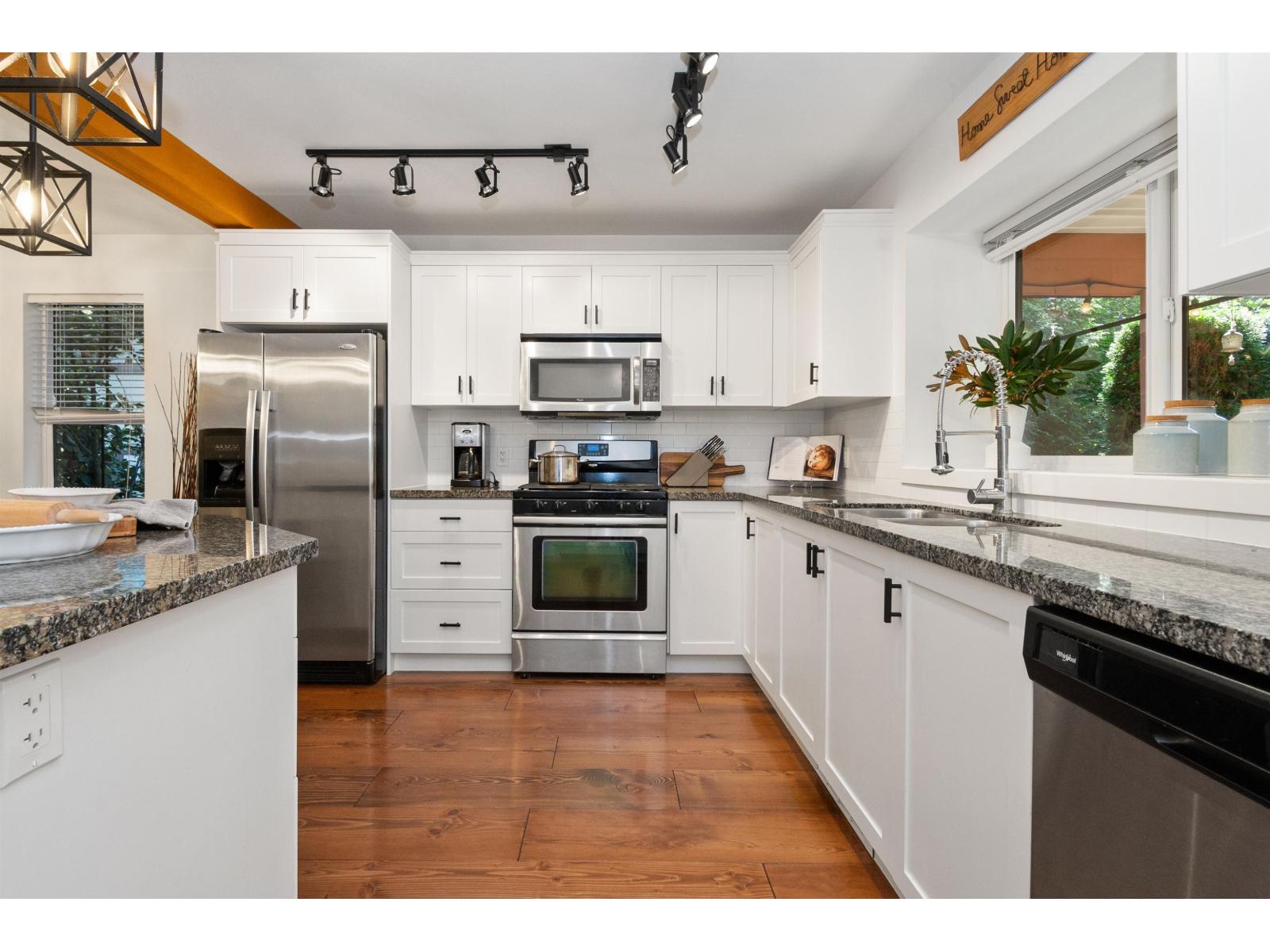 1825 MOSSY GREEN WAY|Cultus Lake South
