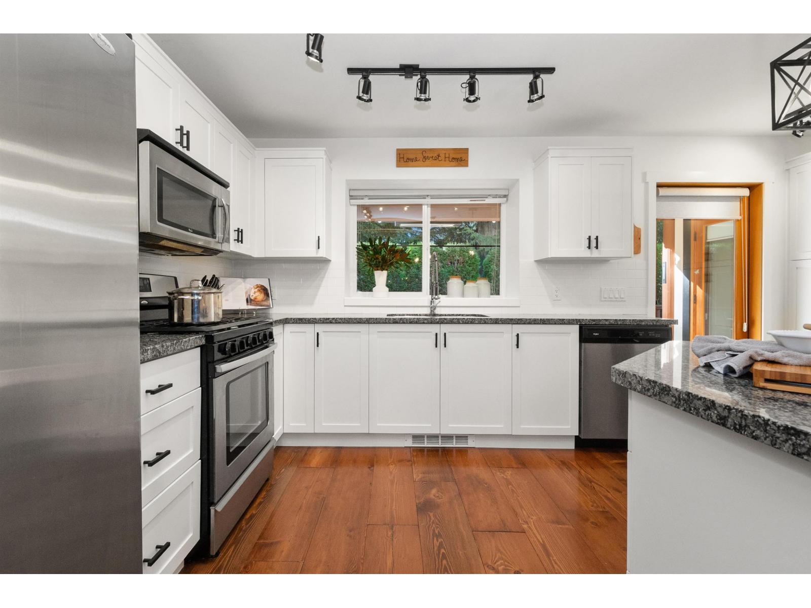 1825 MOSSY GREEN WAY|Cultus Lake South