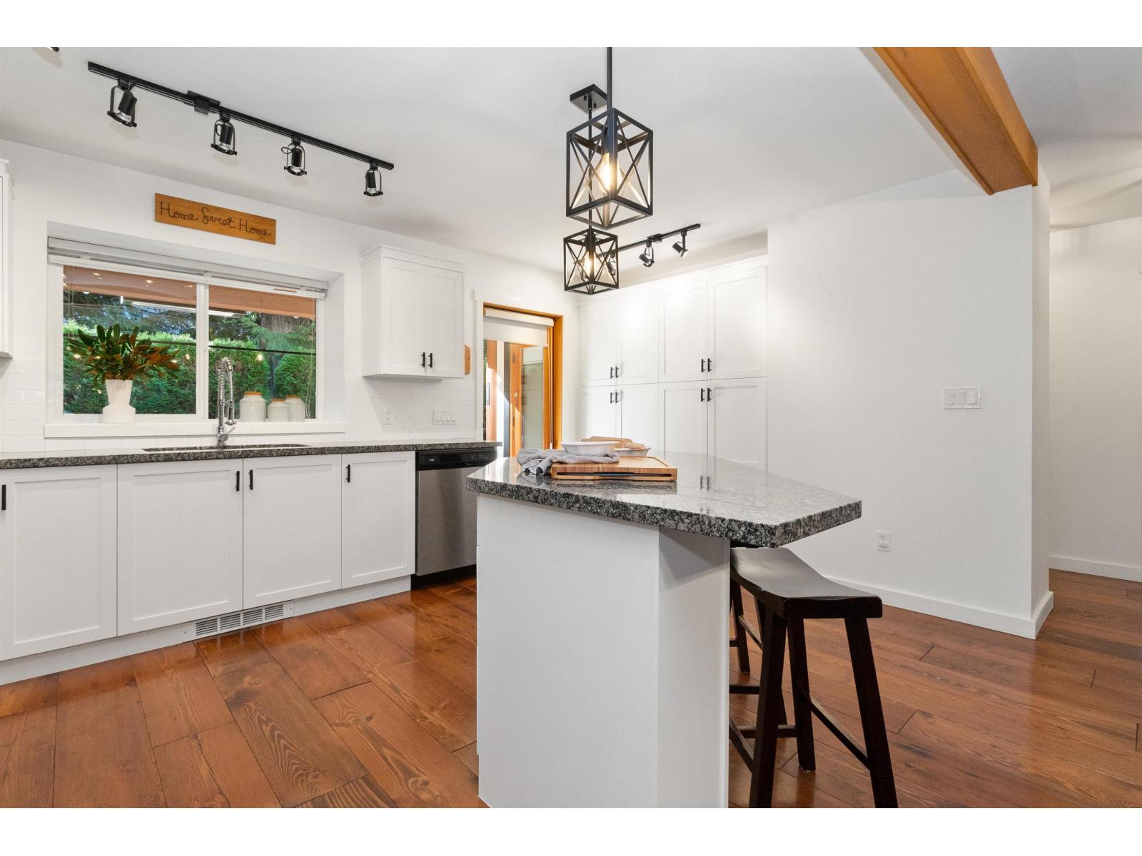 1825 MOSSY GREEN WAY|Cultus Lake South