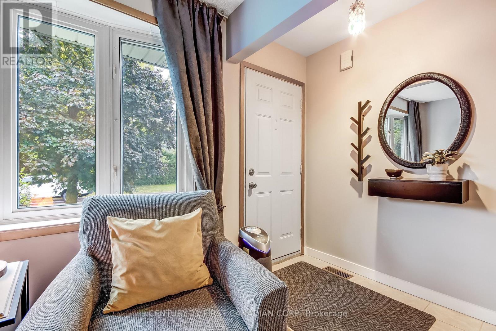 94 Nicholas Crescent, London South, Ontario  N6E 2E9 - Photo 2 - X13868394