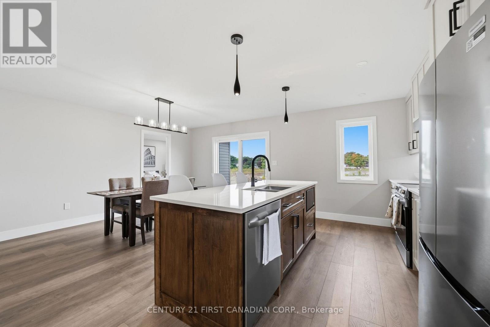 29 Sheldabren Street, North Middlesex, Ontario  N0M 1A0 - Photo 14 - X13868482