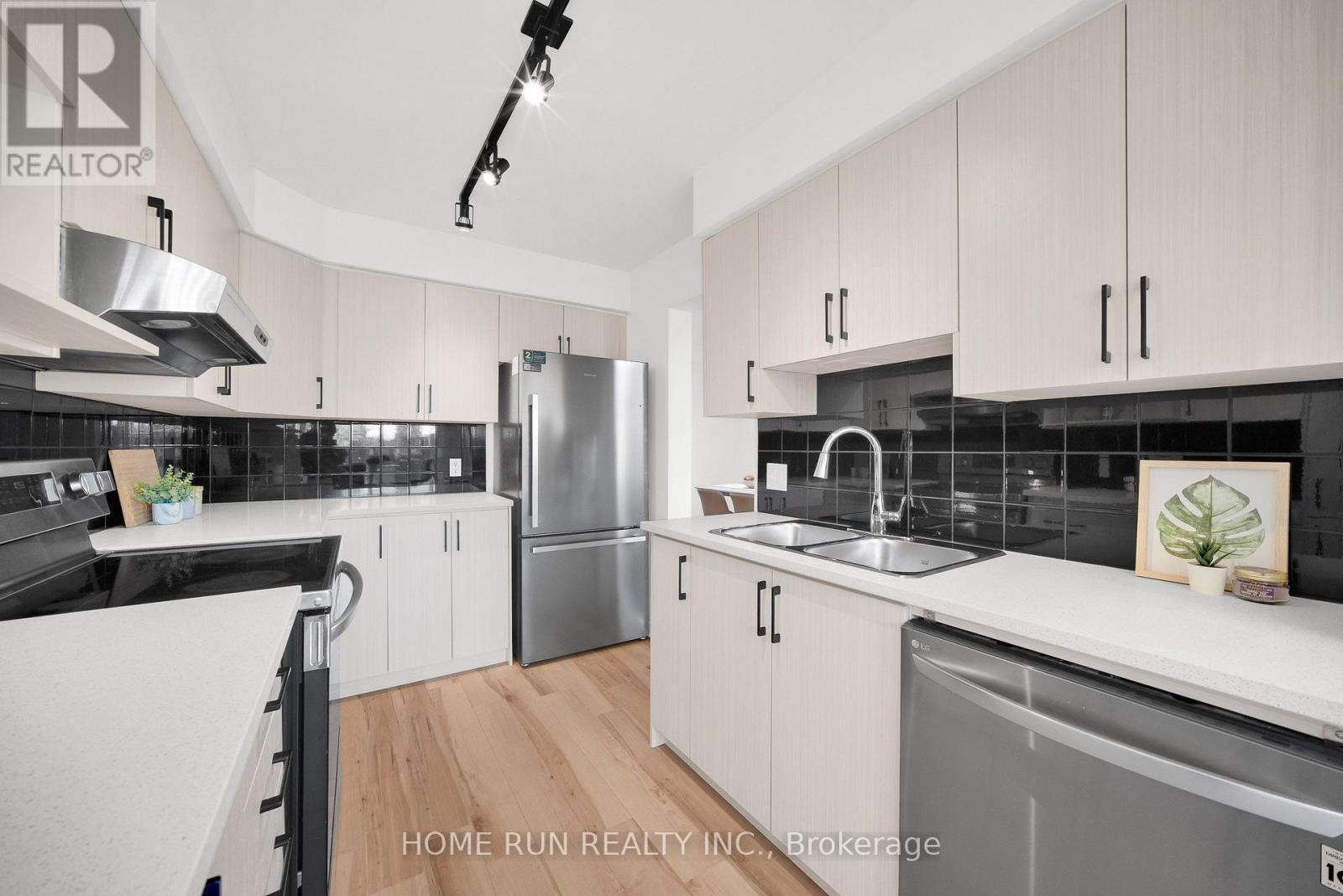 221 Royal Gala Private, Ottawa, Ontario  K1B 1C7 - Photo 24 - X13868396