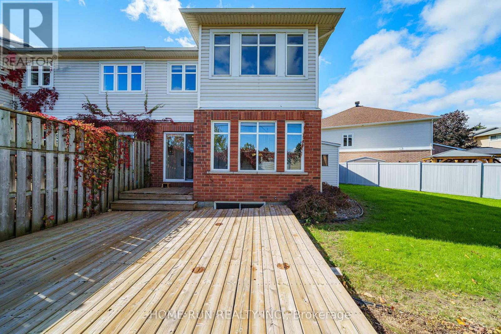 221 Royal Gala Private, Ottawa, Ontario  K1B 1C7 - Photo 5 - X13868396
