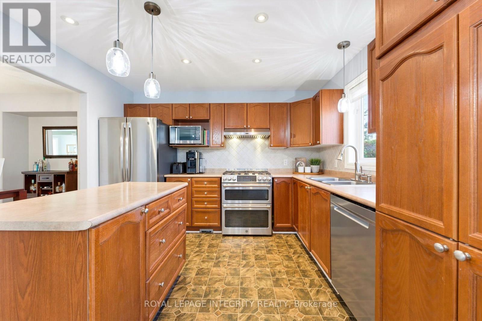 20 Merlin Street, Russell, Ontario  K0A 1W0 - Photo 14 - X13868488