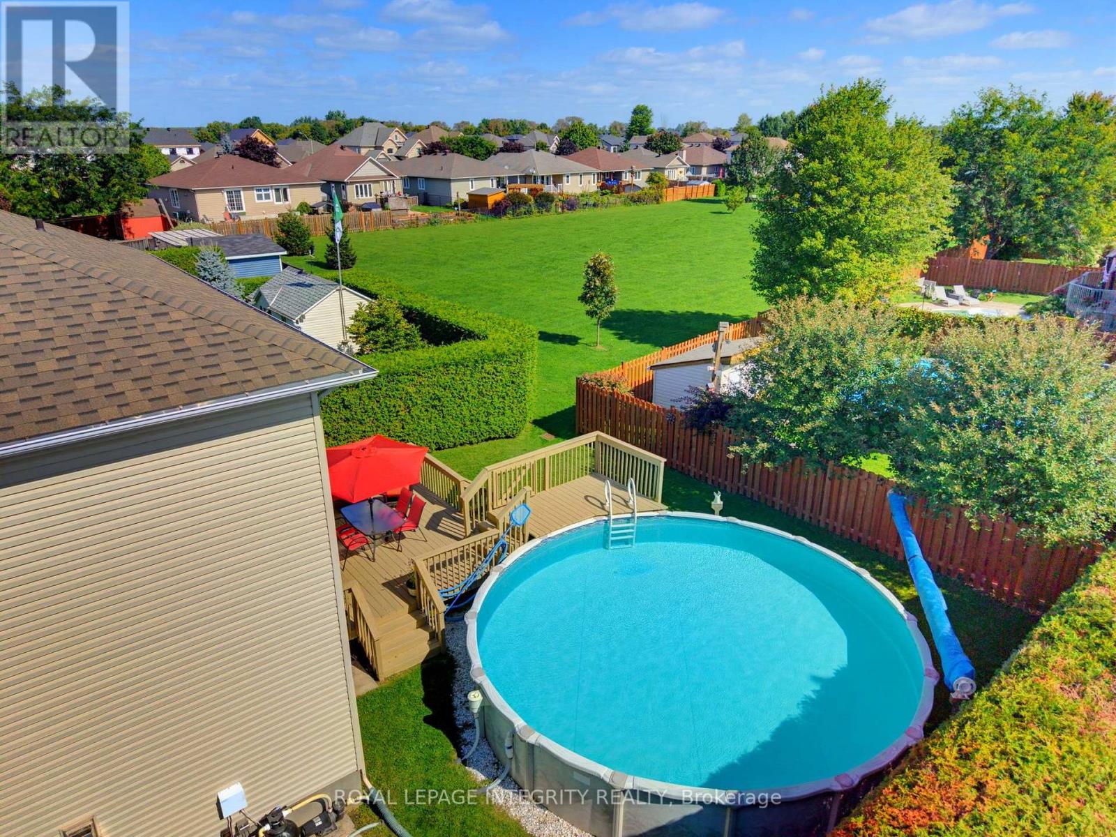 20 Merlin Street, Russell, Ontario  K0A 1W0 - Photo 38 - X13868488