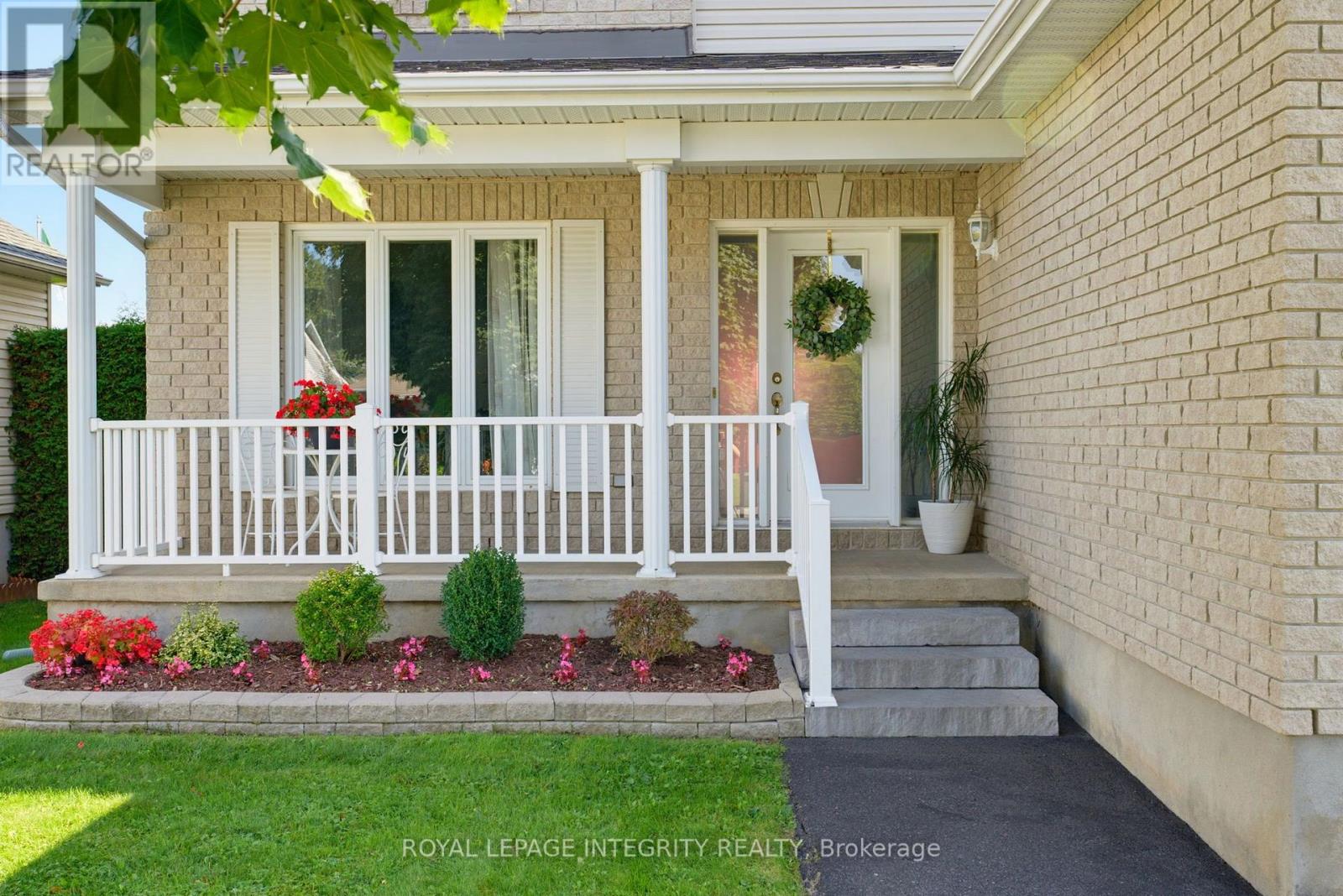20 Merlin Street, Russell, Ontario  K0A 1W0 - Photo 4 - X13868488